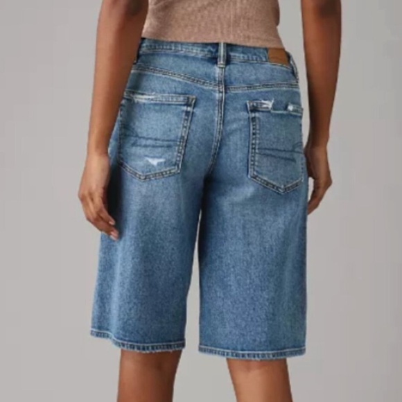 AE Dreamy Drape Baggy Bermuda Distressed Shorts Size 14/32W NWT - Picture 3 of 11